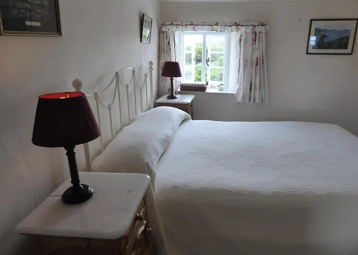 Lower Tresmorn Farmhouse